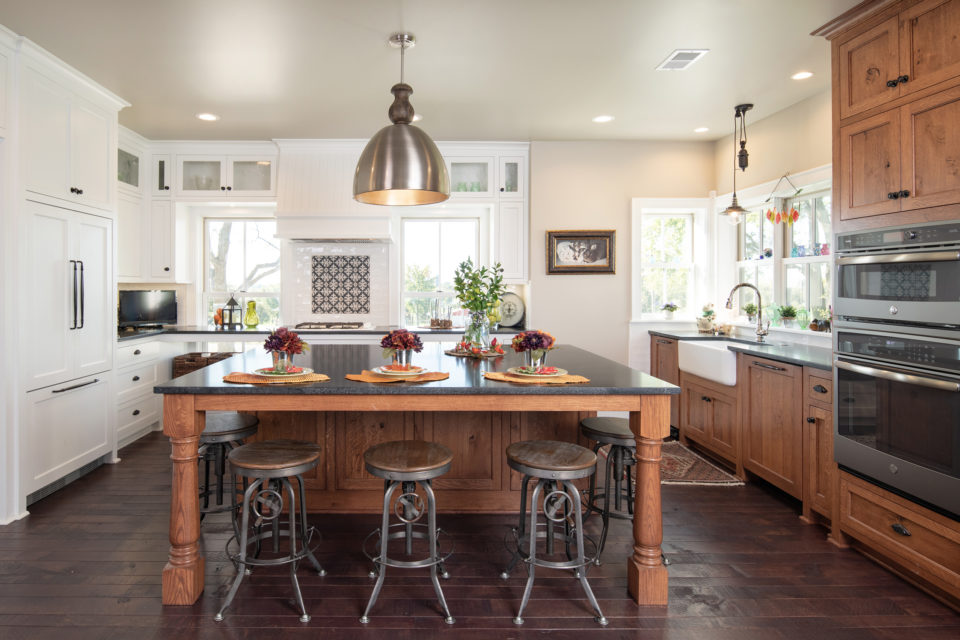 Nero Orion Surround kitchen island